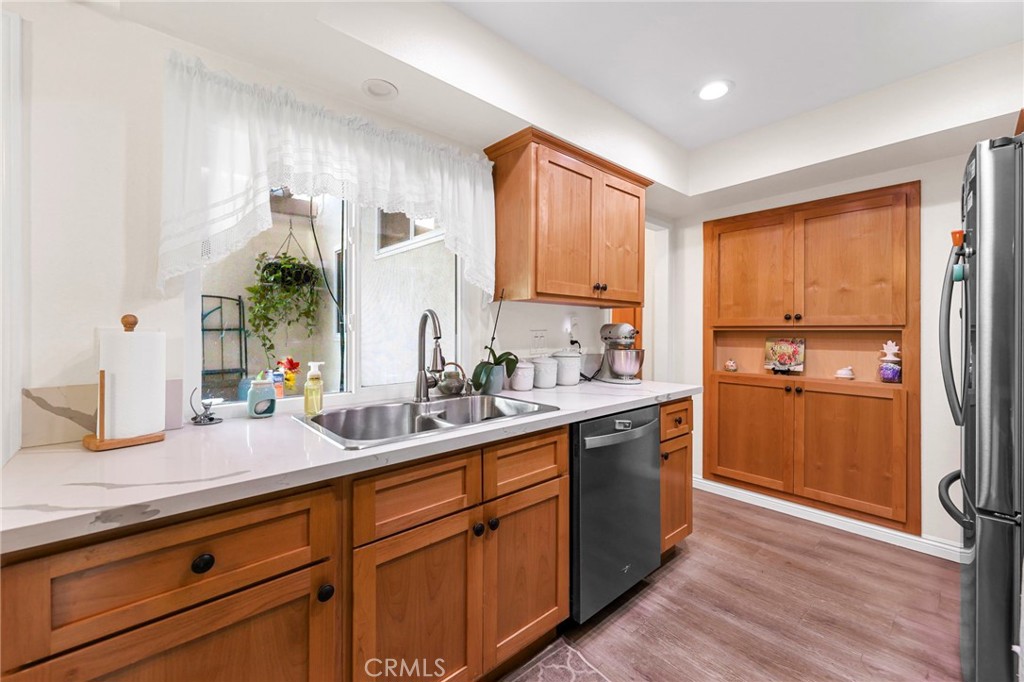 360 Meadow Court Brea, CA 92821 - Photo 13 of 33 Kitchen with window looking out to the patio.