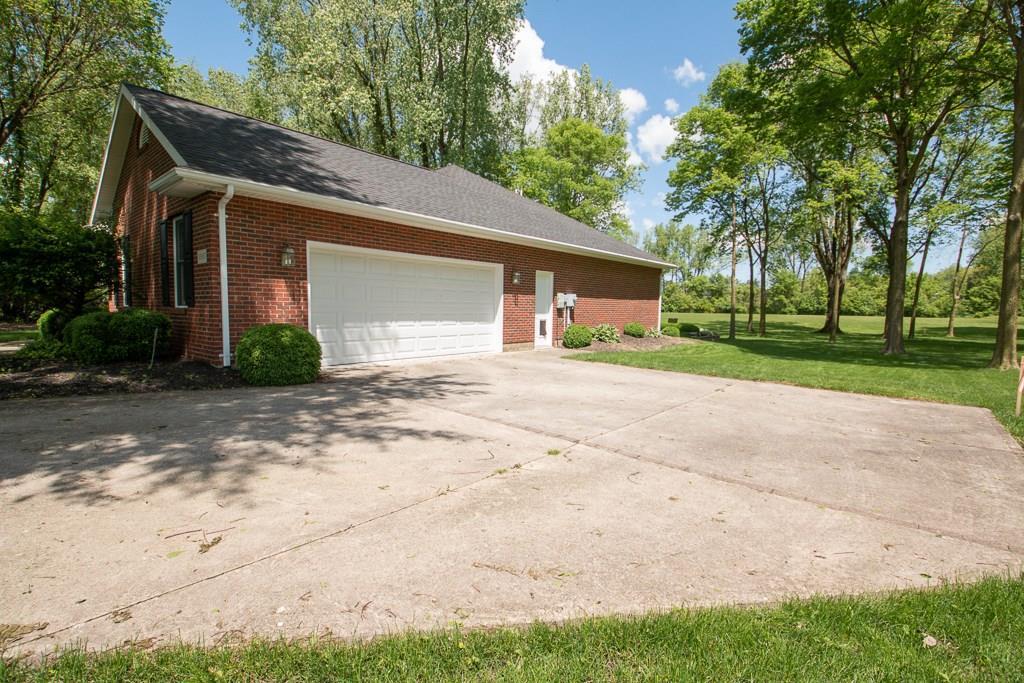 1310 Kingsgate Road Springfield, OH 45503 - Photo 43 of 65