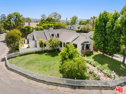 $1,999,999 | 12302 Sarah Street, Studio City, CA 91604