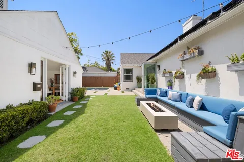 $1,999,999 | 12302 Sarah Street, Studio City, CA 91604