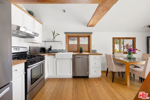 $1,999,999 | 12302 Sarah Street, Studio City, CA 91604