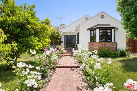 $1,999,999 | 12302 Sarah Street, Studio City, CA 91604