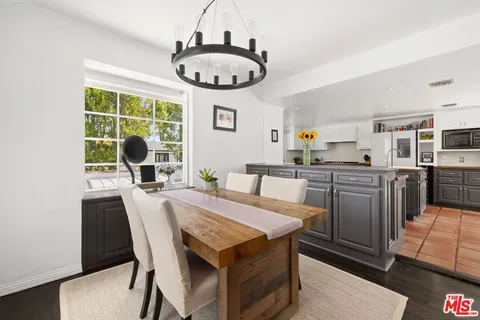 $1,999,999 | 12302 Sarah Street, Studio City, CA 91604