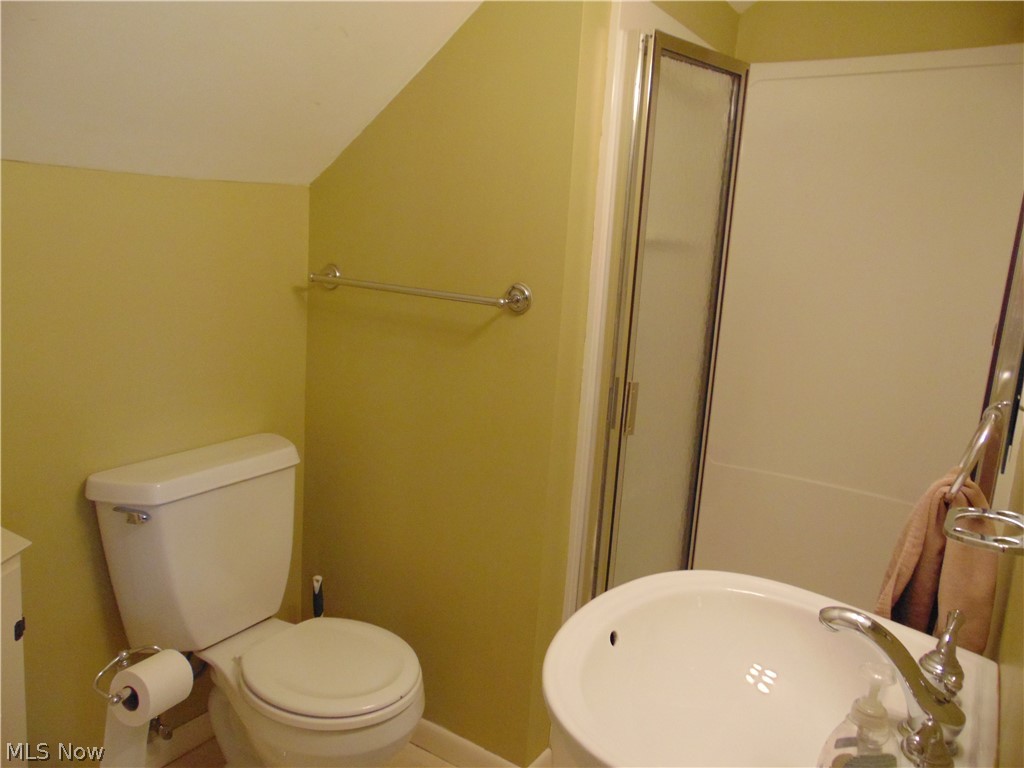 1303 Haverston Road Lyndhurst, OH 44124 - Photo 22 of 34 Bathroom #2 upstairs with shower