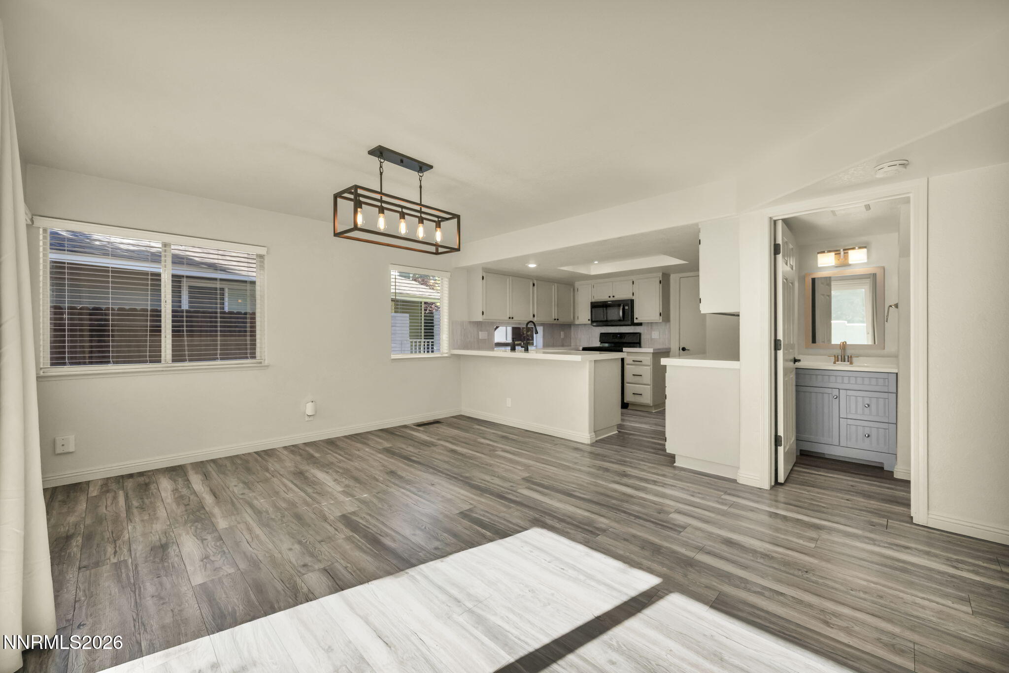 7554 Wheeldale Circle Reno, NV 89511 - Photo 8 of 39 15b