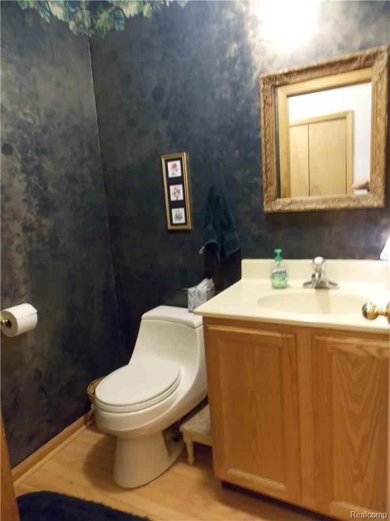 10955 Bethel Church Road Manchester, MI 48158 - Photo 16 of 39 1st floor half bath