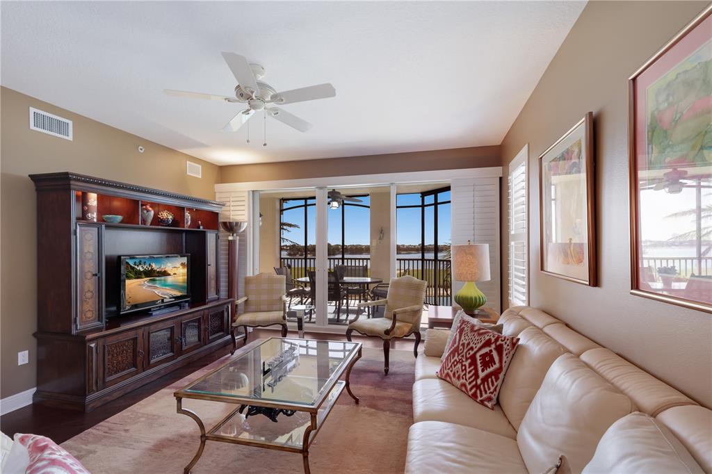 6422 Water Crest Way, Unit 302 Lakewood Ranch, FL 34202 - Photo 11 of 40