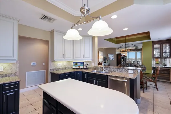 $829,000 | 6422 Water Crest Way, Unit 302, Lakewood Ranch, FL 34202