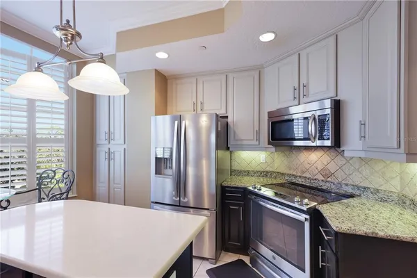 $829,000 | 6422 Water Crest Way, Unit 302, Lakewood Ranch, FL 34202