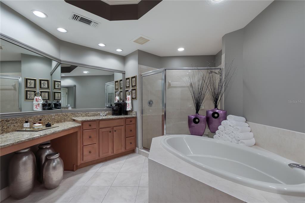 6422 Water Crest Way, Unit 302 Lakewood Ranch, FL 34202 - Photo 19 of 40