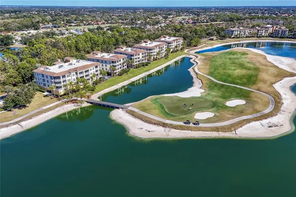 $829,000 | 6422 Water Crest Way, Unit 302, Lakewood Ranch, FL 34202
