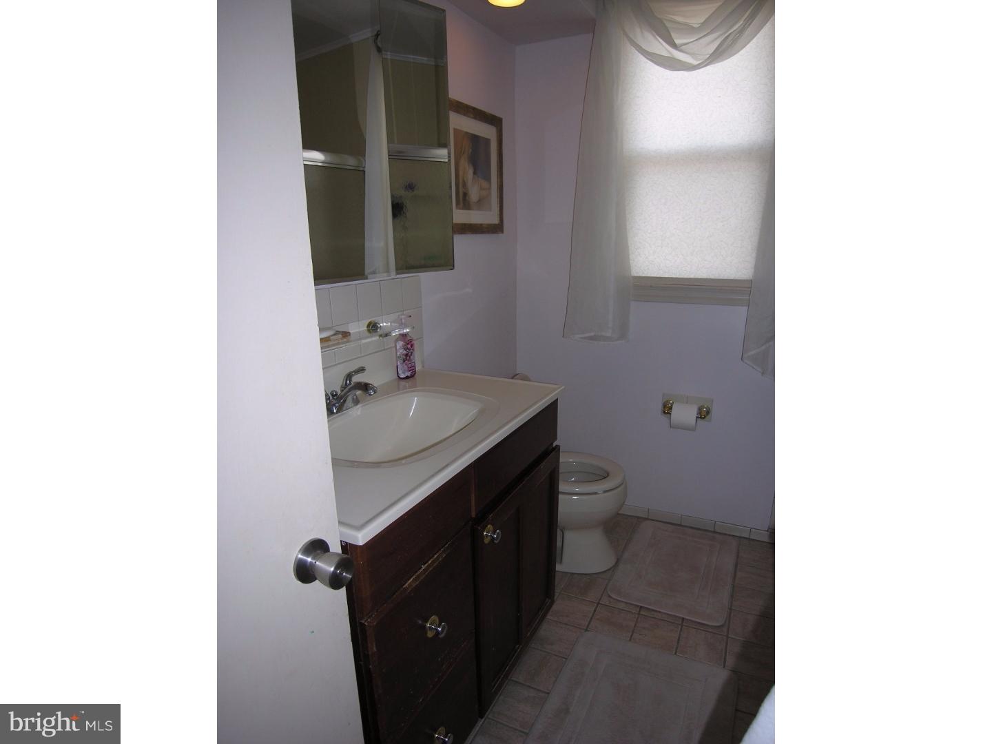 1813 Bergen Street Philadelphia, PA 19152 - Photo 12 of 15