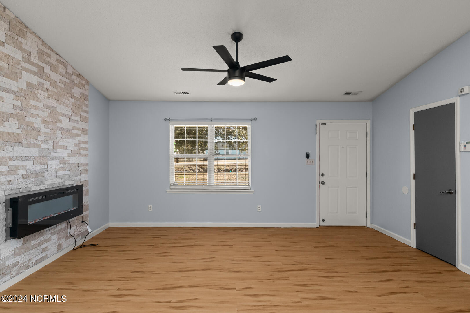 300 Timber Ridge Drive Hubert, NC 28539 - Photo 7 of 50 1