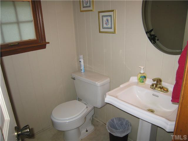 4035 Powell Road Burlington, NC 27217 - Photo 19 of 25 Gallery Image 19