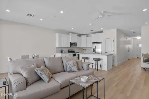 $2,500 | 16714 East Almont Drive, Unit 3, Fountain Hills, AZ 85268