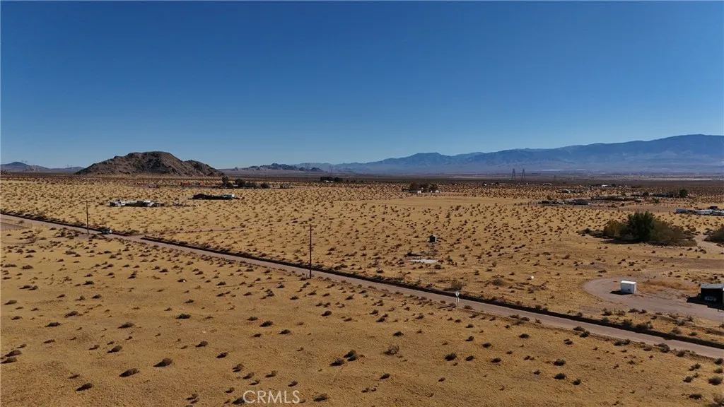 713 Waalew Road Lucerne Valley, CA 92356 - Photo 8 of 10 a view of an ocean beach and mountain