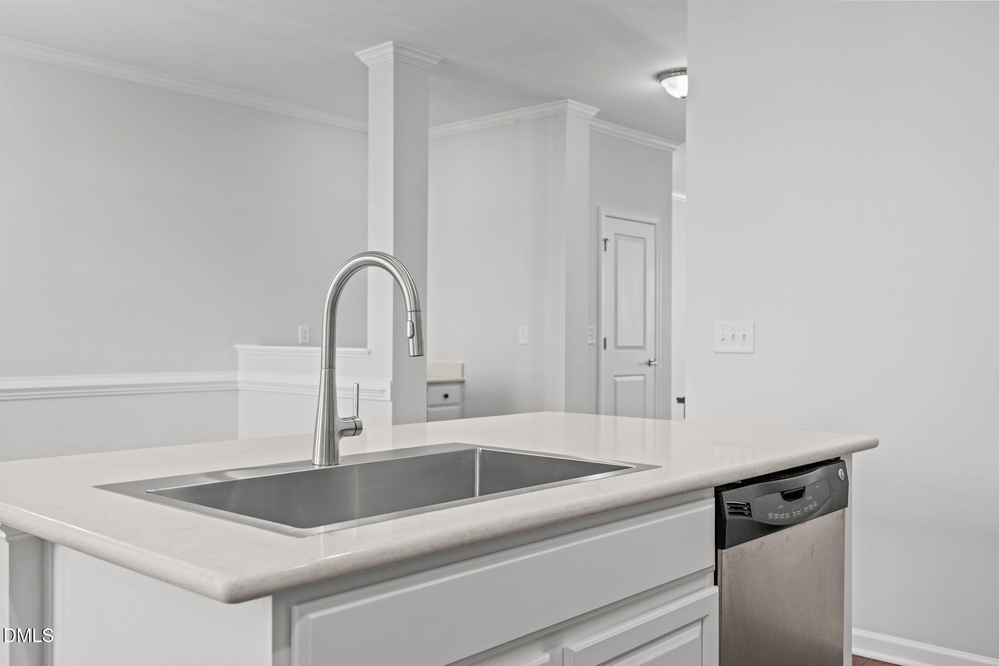 1319 Rodessa Run Raleigh, NC 27607 - Photo 12 of 64 16-web-or-mls-2N6A4900