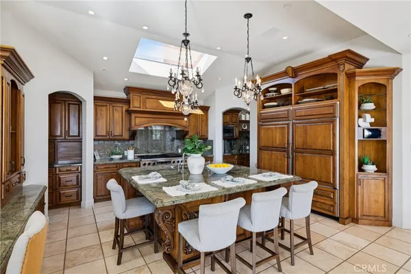 $13,199,000 | 215 South Poinsettia Avenue, Manhattan Beach, CA 90266