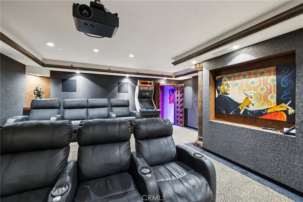 $13,199,000 | 215 South Poinsettia Avenue, Manhattan Beach, CA 90266