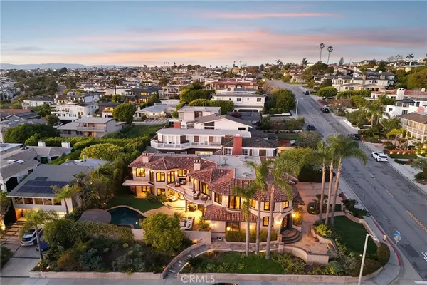 $13,199,000 | 215 South Poinsettia Avenue, Manhattan Beach, CA 90266