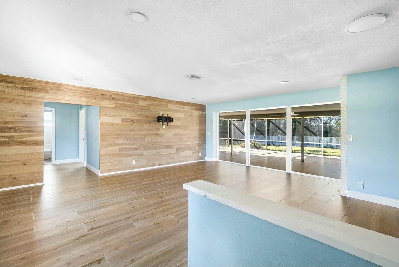 1001 Southwest 12th Road Boca Raton, FL 33486 - Photo 12 of 38 tempImageDUG7p5