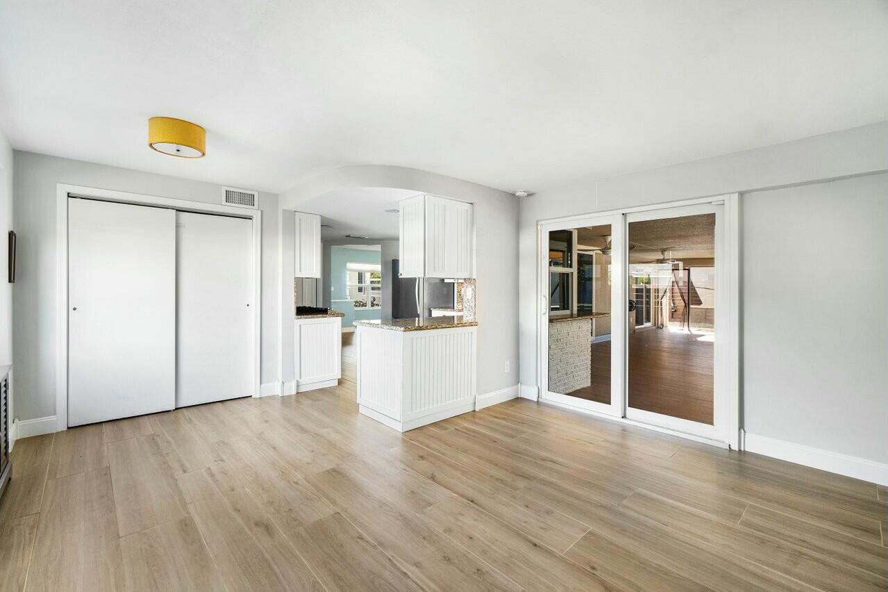 1001 Southwest 12th Road Boca Raton, FL 33486 - Photo 10 of 38 tempImageK2Mdpq