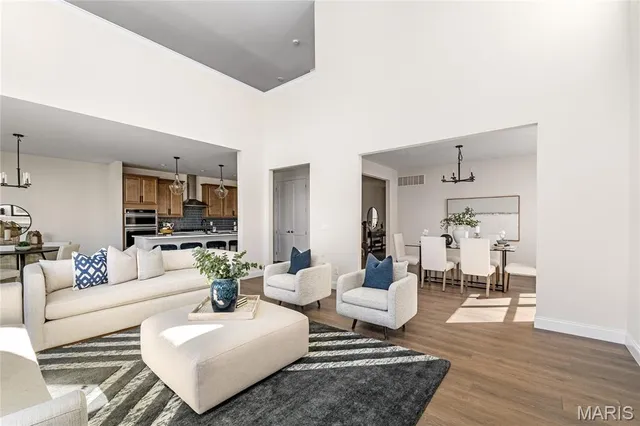 $875,430 | 301 Switchgrass Landing Lane, Cottleville, MO 63304