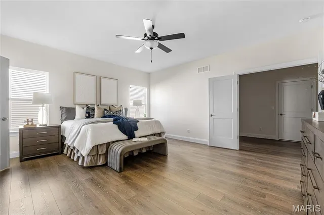 $875,430 | 301 Switchgrass Landing Lane, Cottleville, MO 63304