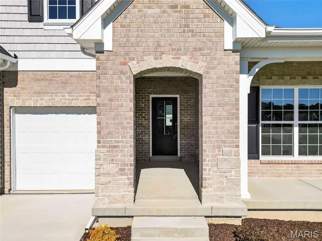 $825,000 | 301 Switchgrass Landing Lane, Cottleville, MO 63304