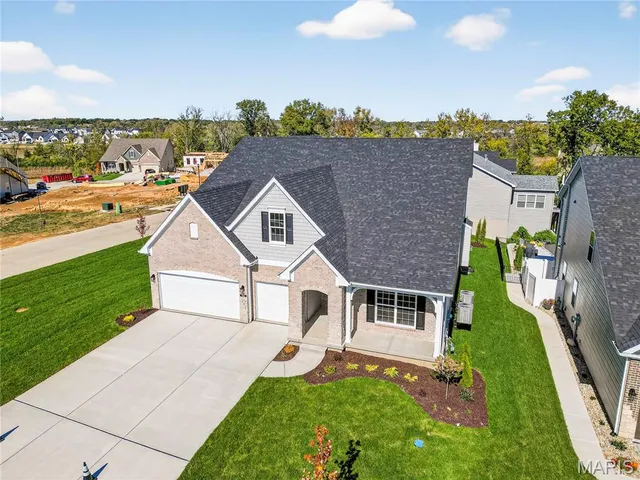 $825,000 | 301 Switchgrass Landing Lane, Cottleville, MO 63304