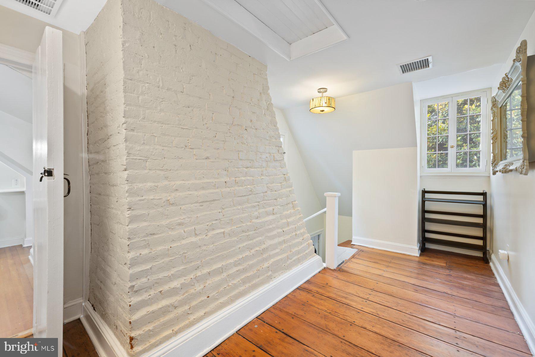 2307 Church Road Bowie, MD 20721 - Photo 27 of 89 Upper floor hallway