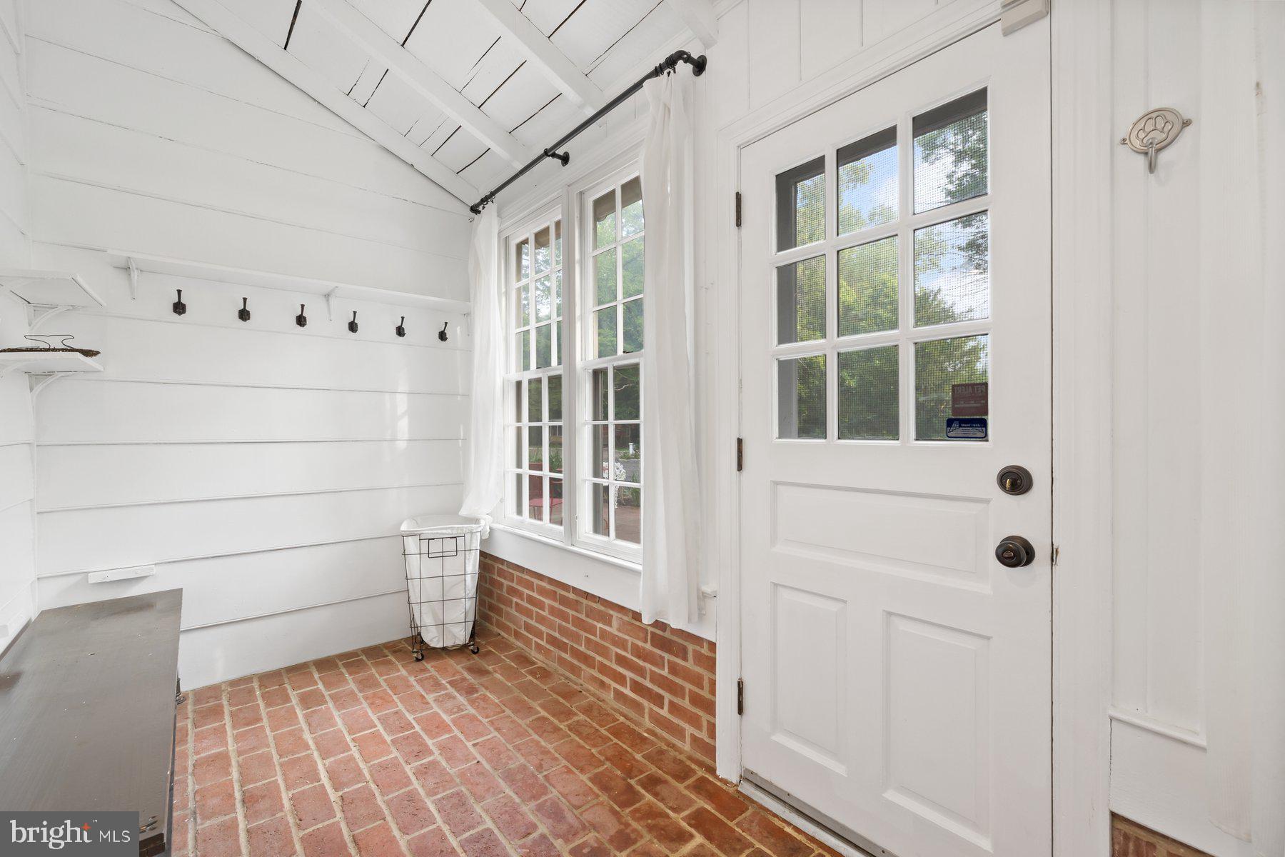 2307 Church Road Bowie, MD 20721 - Photo 3 of 89 Entry foyer/mud room