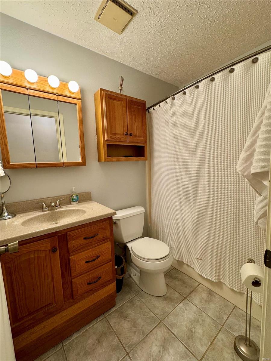 411 Eagles Way Troy, IL 62294 - Photo 4 of 13