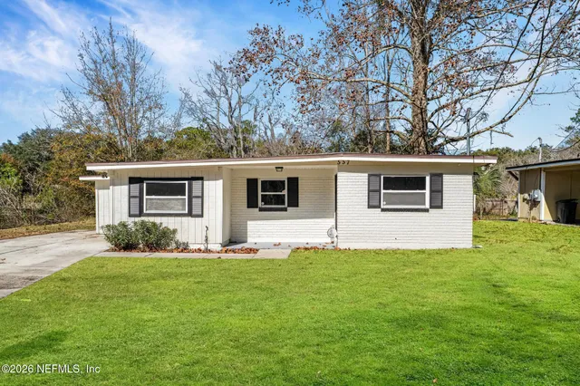 $1,500 | 557 West 62nd Street, Jacksonville, FL 32208