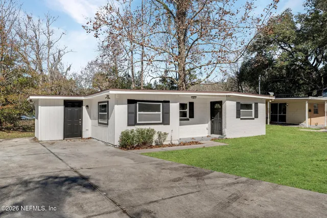 $1,500 | 557 West 62nd Street, Jacksonville, FL 32208