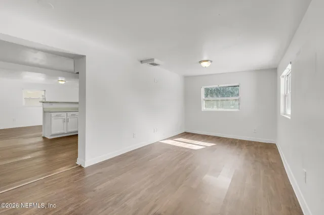 $1,500 | 557 West 62nd Street, Jacksonville, FL 32208