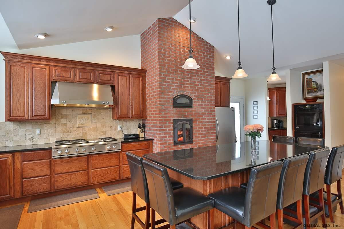 15 Ridgeview Road Wilton, NY 12831 - Photo 4 of 25 Photo 4