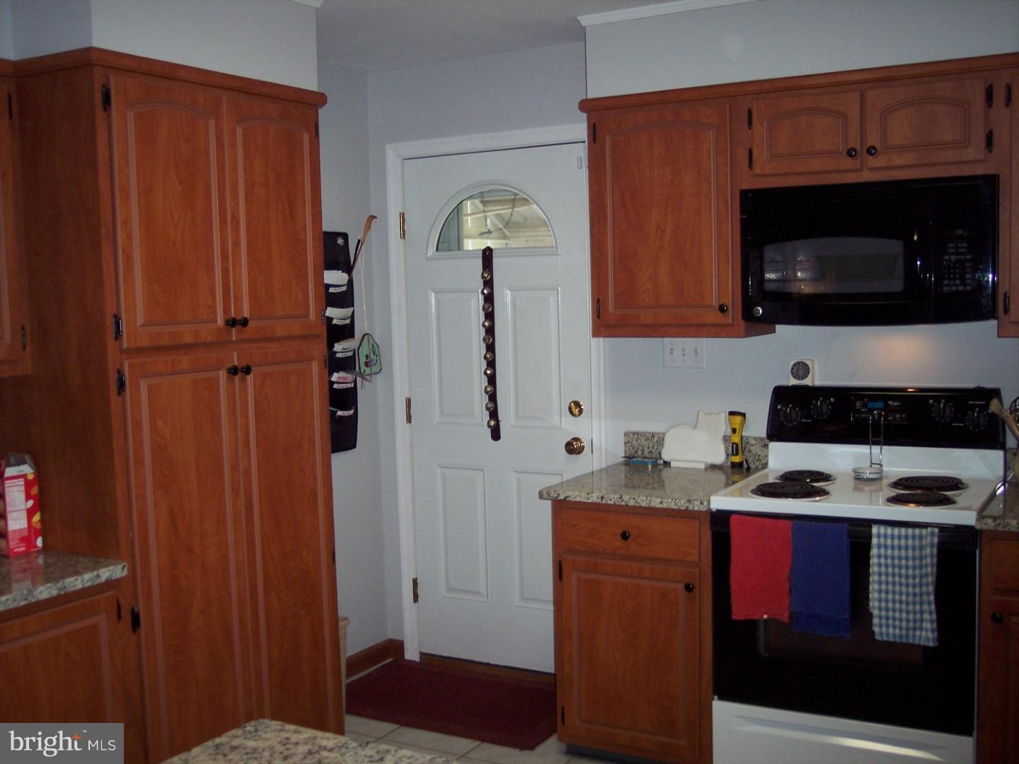 4010 Church View Road Emmaus, PA 18049 - Photo 7 of 23 Kitchen