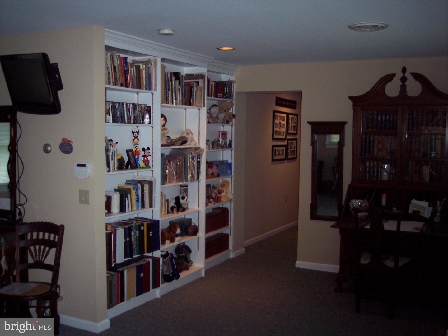 4010 Church View Road Emmaus, PA 18049 - Photo 10 of 23 Bedroom - Main