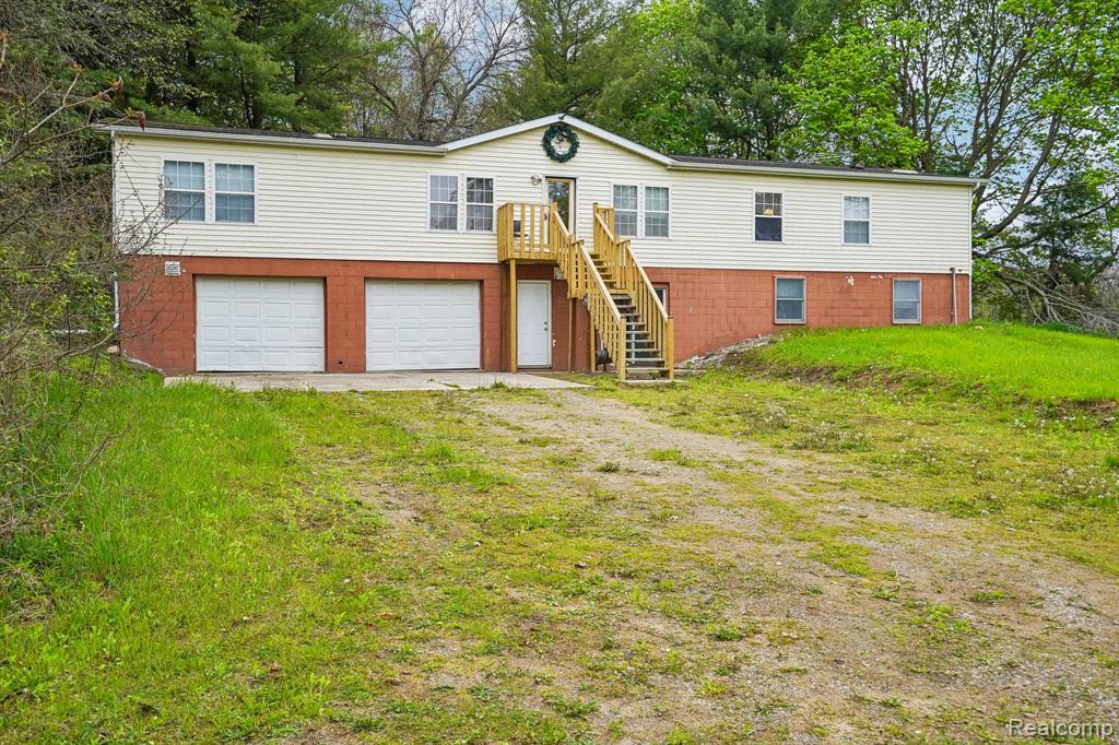3363 North Branch Road North Branch, MI 48461 - Photo 5 of 38