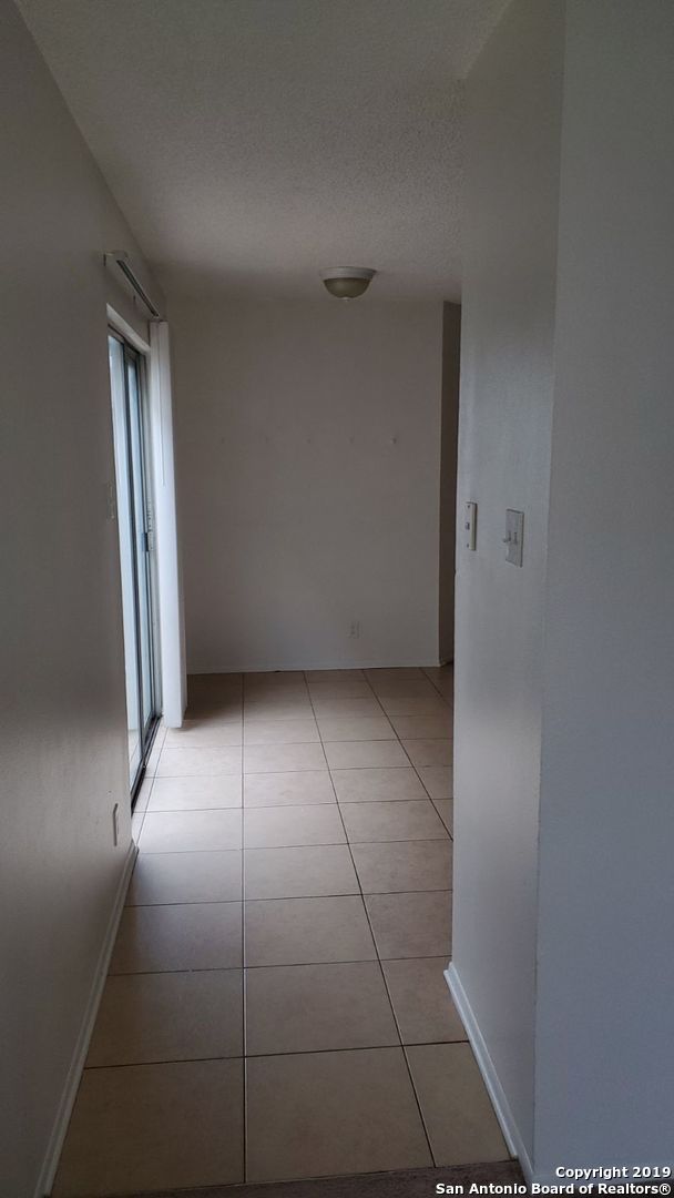 7659 Rimhurst San Antonio, TX 78250 - Photo 3 of 11