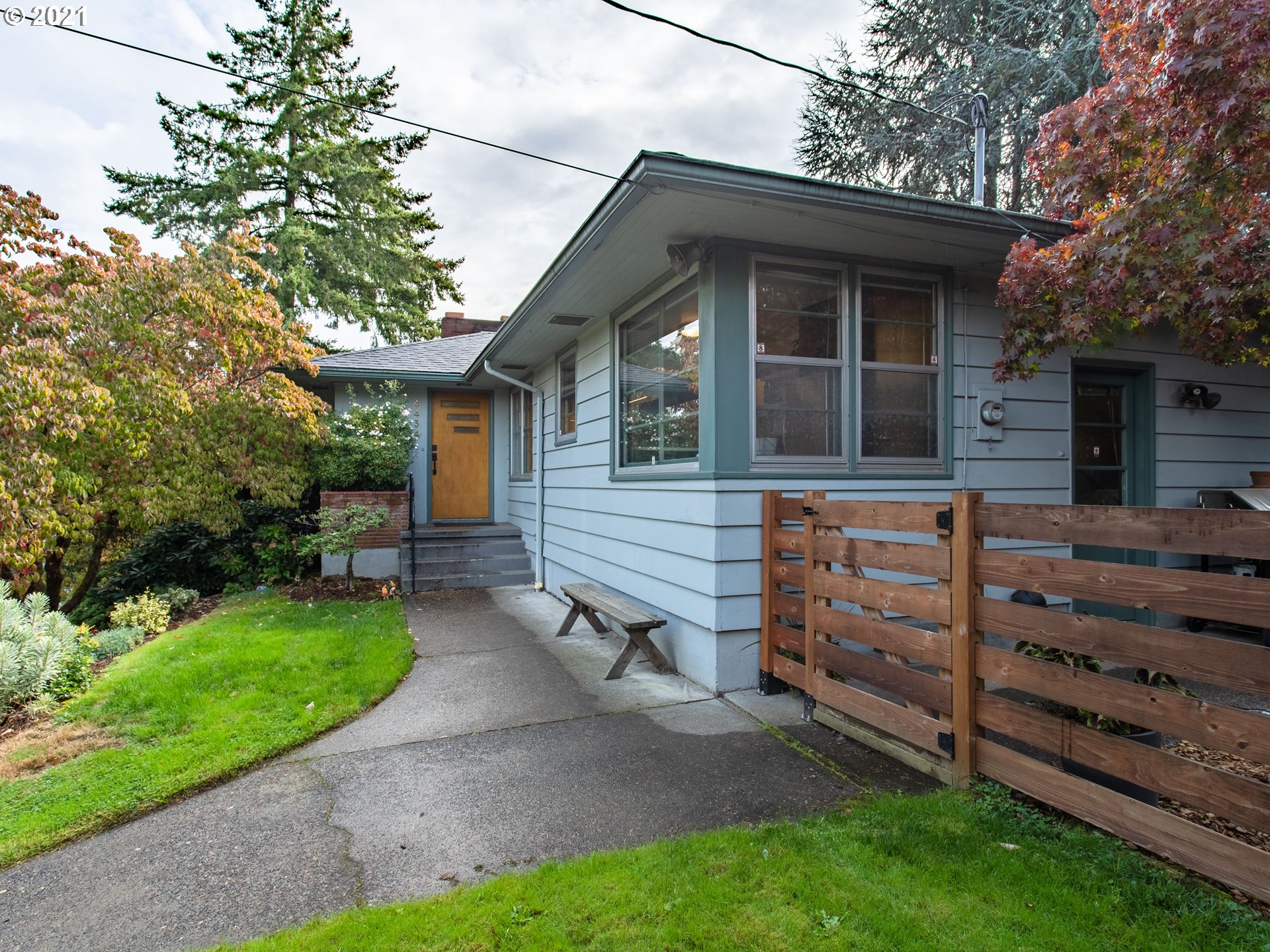 4434 Southwest Valona Way Portland, OR 97219 - Photo 1 of 31 Gallery Image 1
