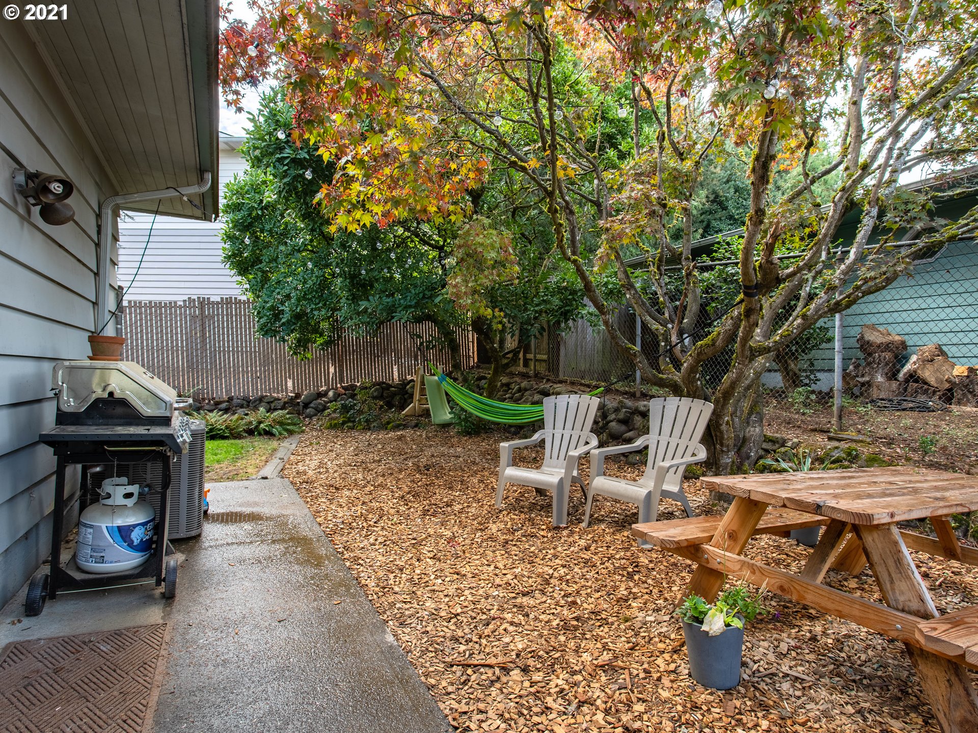 4434 Southwest Valona Way Portland, OR 97219 - Photo 29 of 31 Gallery Image 29