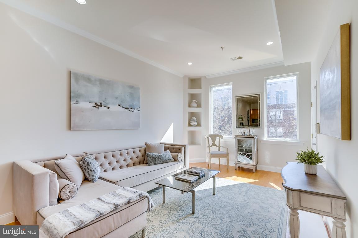 2450 Ontario Road Northwest, Unit 3 Washington, DC 20009 - Photo 13 of 39