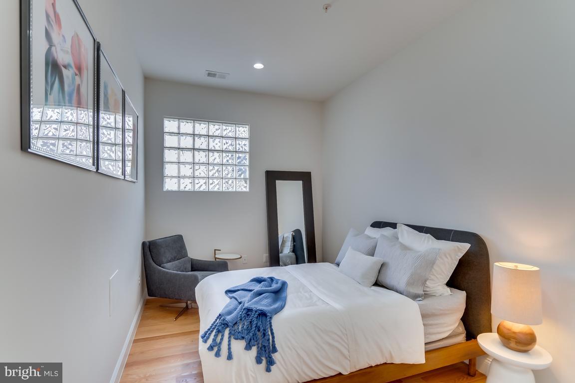 2450 Ontario Road Northwest, Unit 3 Washington, DC 20009 - Photo 24 of 39