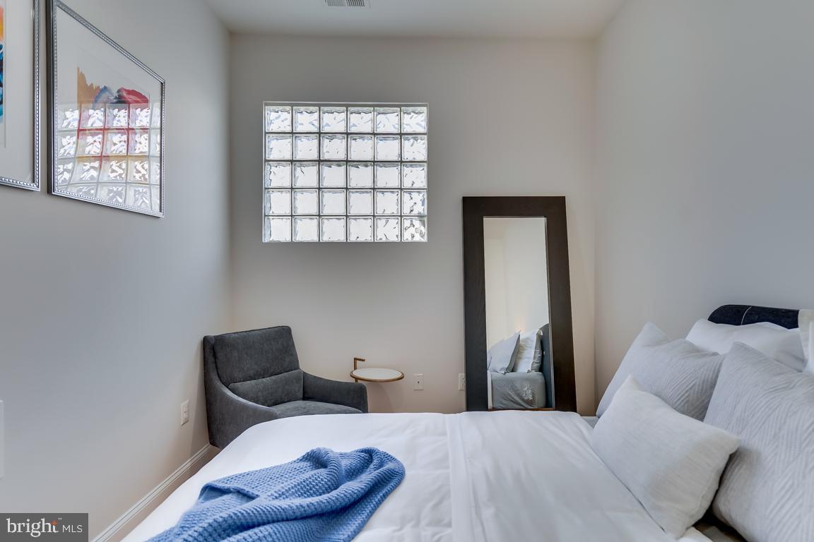 2450 Ontario Road Northwest, Unit 3 Washington, DC 20009 - Photo 25 of 39