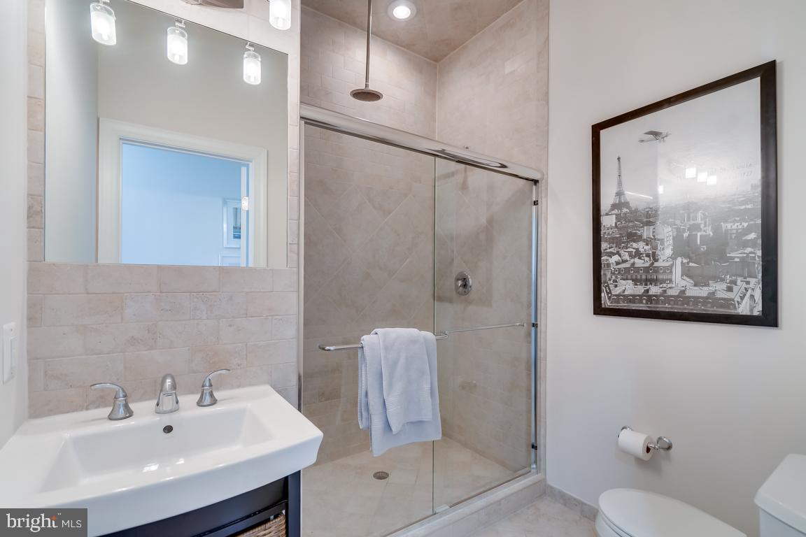 2450 Ontario Road Northwest, Unit 3 Washington, DC 20009 - Photo 28 of 39