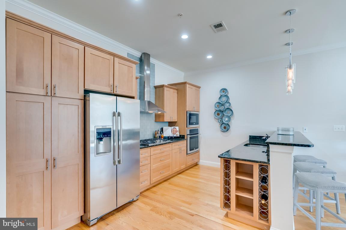 2450 Ontario Road Northwest, Unit 3 Washington, DC 20009 - Photo 8 of 39