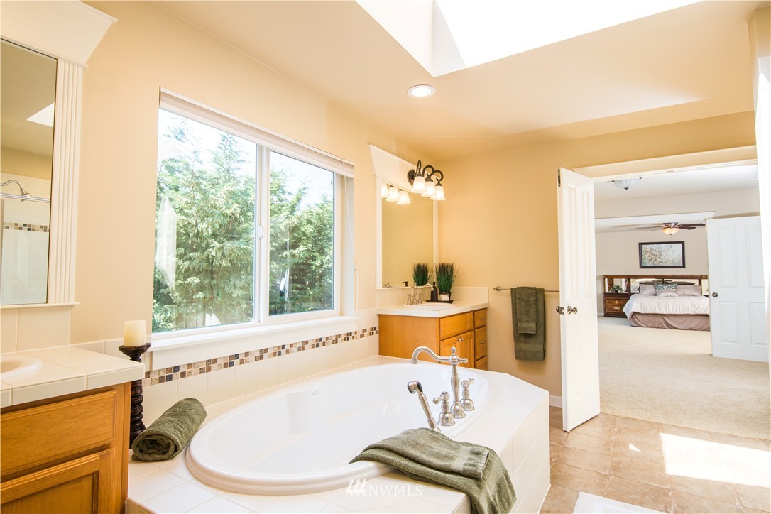 3812 186th Street Southeast Bothell, WA 98012 - Photo 15 of 23