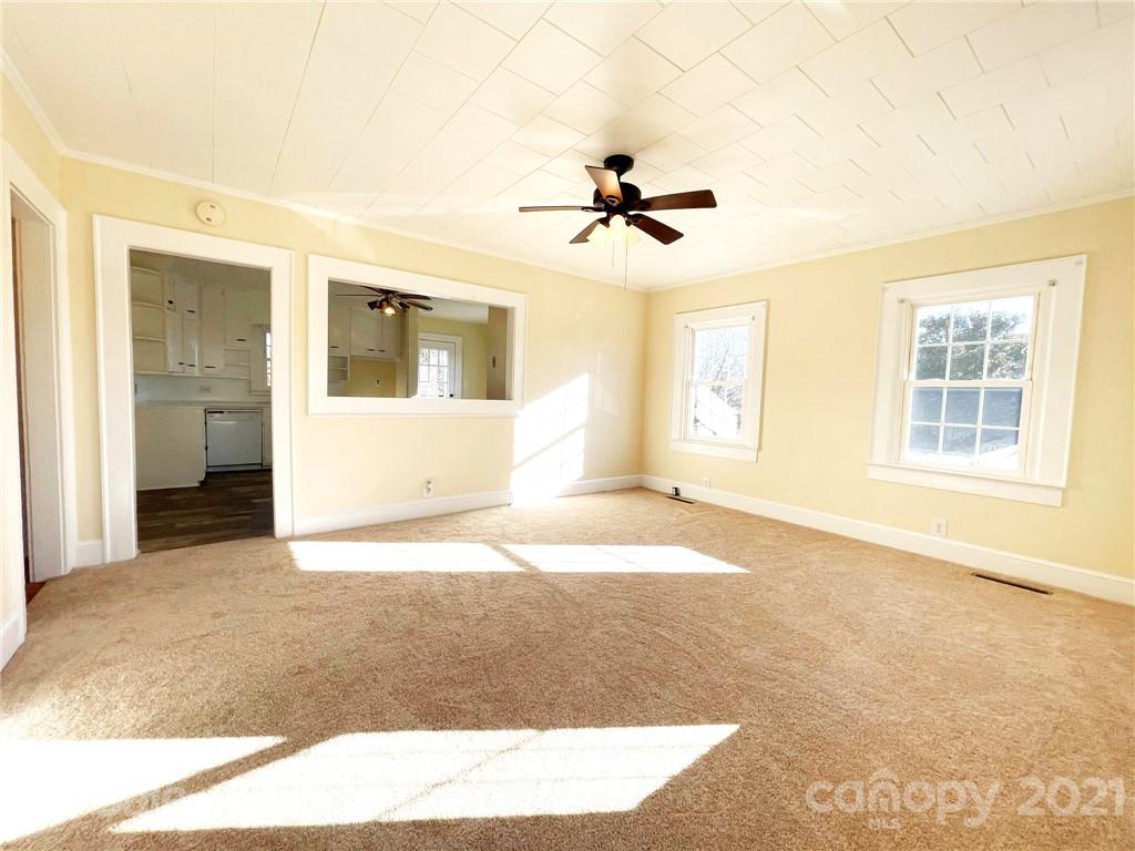 306 Magnolia Street Rhodhiss, NC 28667 - Photo 2 of 24